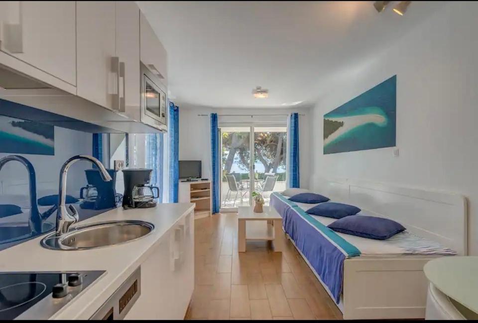 Apartment Promenade Zlatni Rat 볼 외부 사진